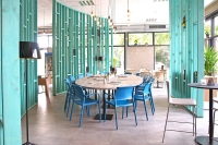 28 stapelbare kunststof Pedrali ARA stoelen